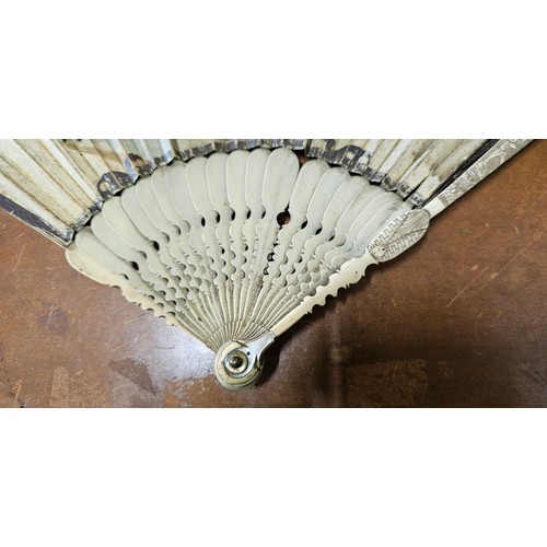 639 - A stunning early 18th Century hand fan, with beautiful hand painted leaf & carved bone segments.