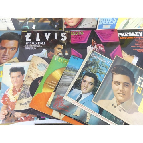 22 - 23 vintage Elvis Presley albums/ records.