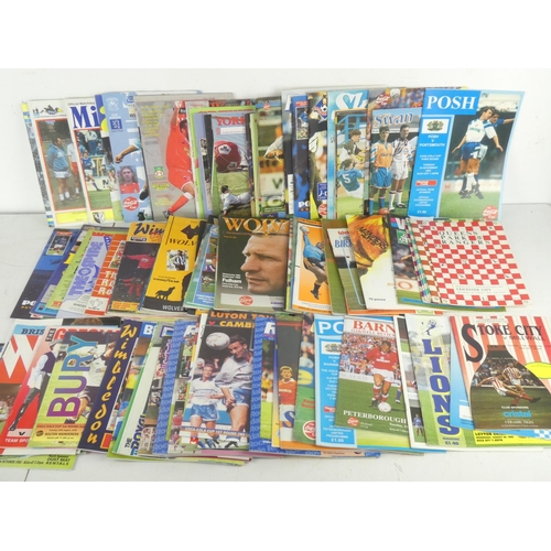 38 - A mixed lot of vintage football programmes to include Queens Park Rangers, Villa, Wolves and lots mo... 