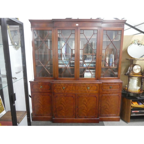 171 - A stunning mahogany four door bookcase with astral glazed door panels.