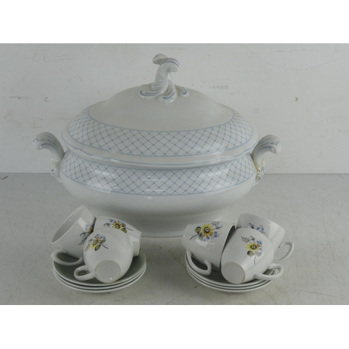 253 - A Hutschenreuther, German pottery lidded tureen (a/f) and a six cup and saucer coffee set.