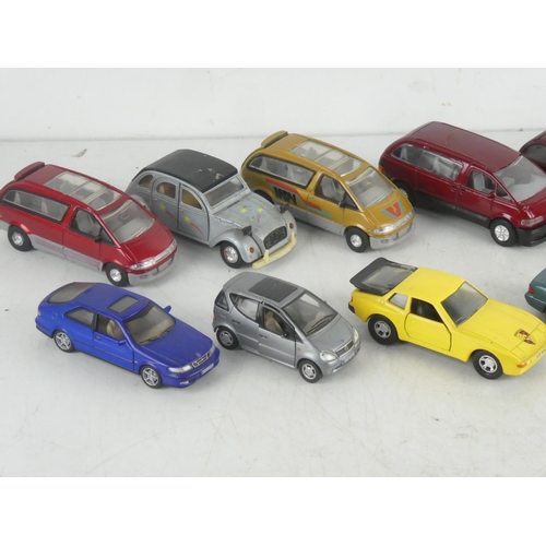 271 - A collection of model cars to include Matchbox 'Superkings' and more.