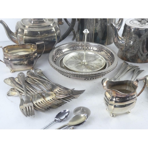 274 - A lot of vintage EPNS and silver plate ware.