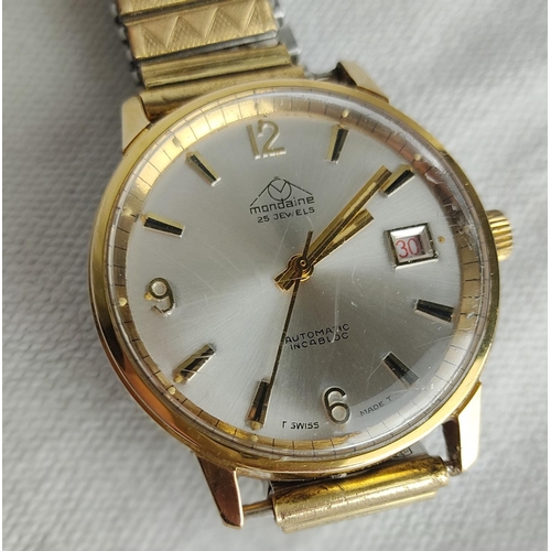 70 - A vintage Swiss Mondaine 28 jewel automatic gents wrist watch.