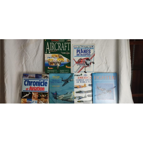 86 - A collection of aviation interest books to include History of the Royal Air Force, Chronicle of Avia... 