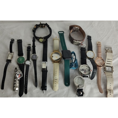 92 - A lot of fashion watches.