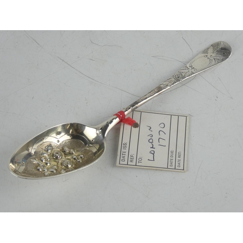 177 - A stunning antique Sterling silver serving spoon by maker William Shaw, London 1770. Weighing 72gram... 