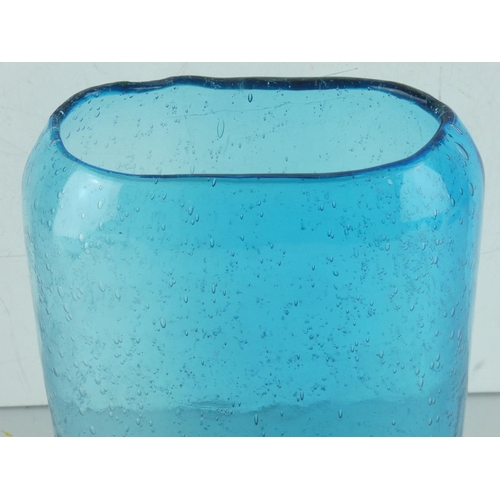 204 - A stunning large Mid Century blue glass vase. Measuring 28cm x 18cm.