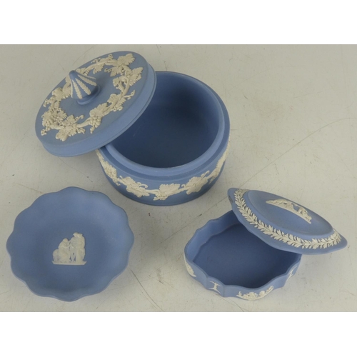 259 - Three pieces of Wedgwood pottery.