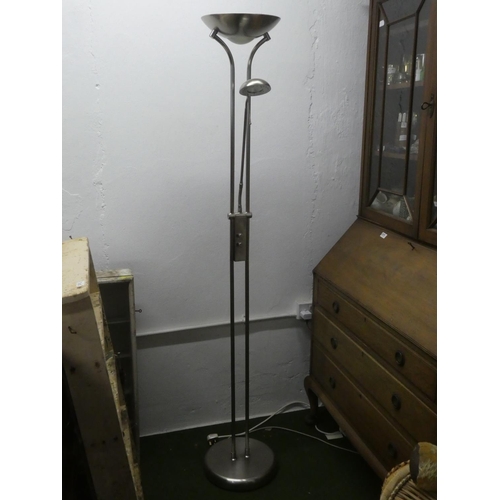 261 - An uplighter/spotlight standard lamp.