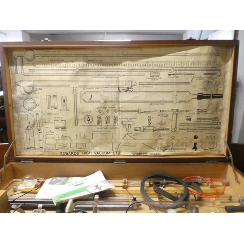 501 - A rare wooden cased vintage Edwards 'Speedivac' physics educational equipment, model EQ1 and EQ2. me... 