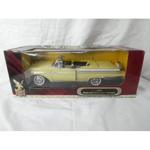 126 - A large boxed Road Signature Deluxe Edition - 1957 Mercury Turnpike Cruiser.