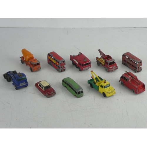 90 - A collection of 10 vintage diecast cars.