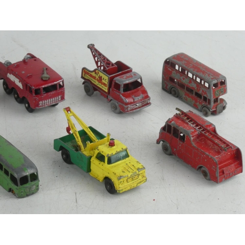 90 - A collection of 10 vintage diecast cars.