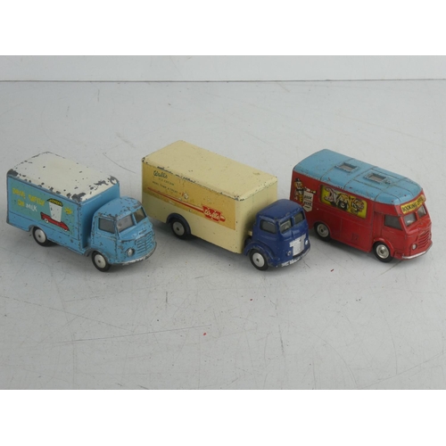 92 - A collection of 3 Corgi diecast vans to include Commer, Karrier Bantam & Smiths Karrier.