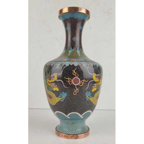 16 - A stunning antique Chinese cloisonné vase, with dragon design, measuring 26cm tall.