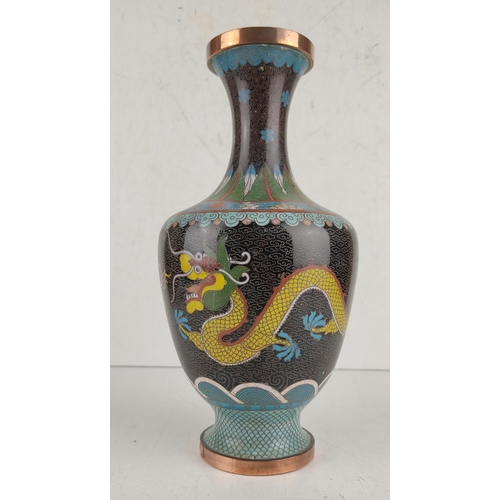 16 - A stunning antique Chinese cloisonné vase, with dragon design, measuring 26cm tall.