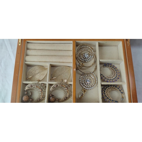 55 - A decorative jewellery case (a/f) with lot of assorted costume jewellery.