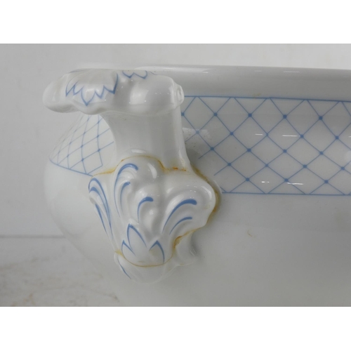 198 - A German pottery blue and white patterned lidded tureen.
