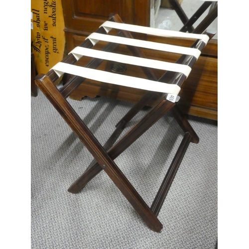 469 - A vintage oak luggage stand.