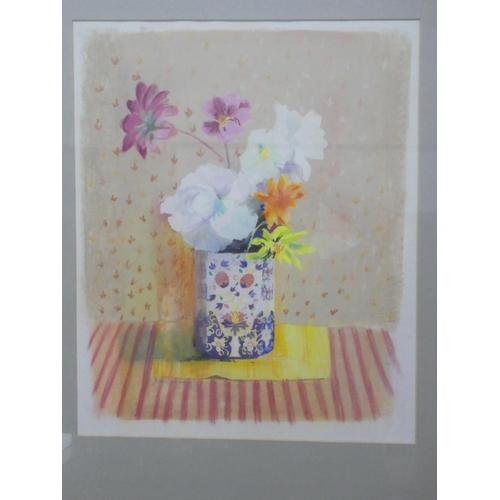 23 - A stunning framed watercolour of flowers in a vase signed Jean Duncan (glass a/f), measuring 77cm x ... 