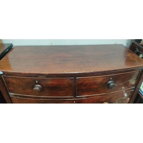 223 - A stunning antique mahogany bow fronted chest of five drawers, measuring 113cm x 118cm x 50cm.