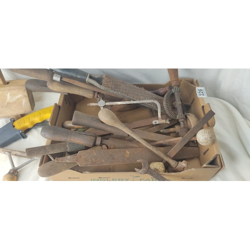 226 - A job lot of vintage carpentry tools and more.