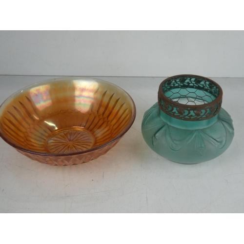 379 - A vintage carnival glass bowl & decorative iridescent Art Nouveau rose bowl.