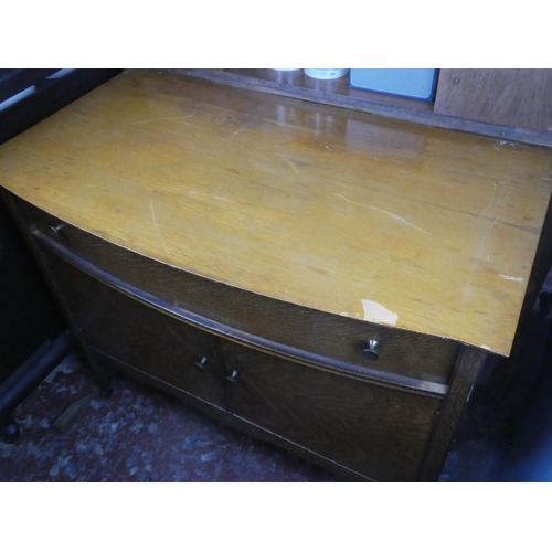 382 - A vintage oak sideboard with drawer, 94cm x 78cm x 49cm.