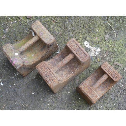 495 - Three antique weights.