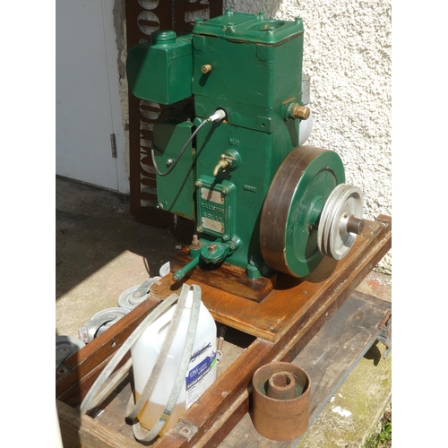 506 - A vintage 1952 R A Lister Co Ltd - Lister D engine, fully restored in working order, includes three ... 