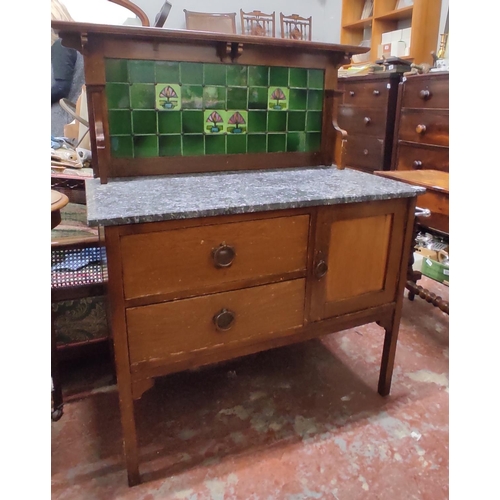 420 - A stunning antique marble topped wash stand with Art Deco tile splash back, 92cm x 117cm x 50cm.