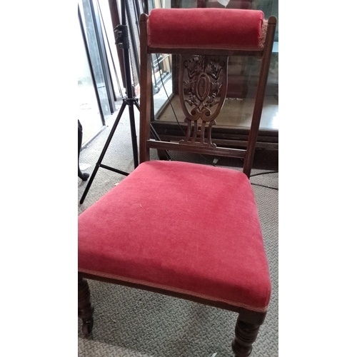 578 - Victorian mahogany side chair with carved backrest and red velvet upholstery. Turned front legs with... 