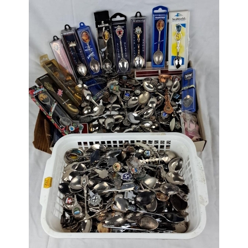 96 - Collection of souvenir spoons, includes over 100 pieces featuring various global landmarks and event... 