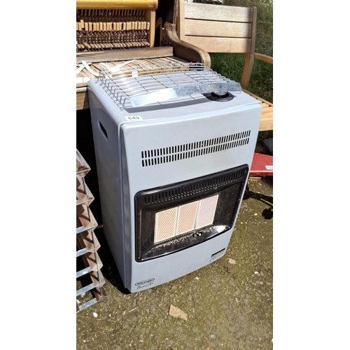 649 - DeLonghi Avanti portable gas heater, utilizing Calor Gas. Features front grill with ceramic heating ... 