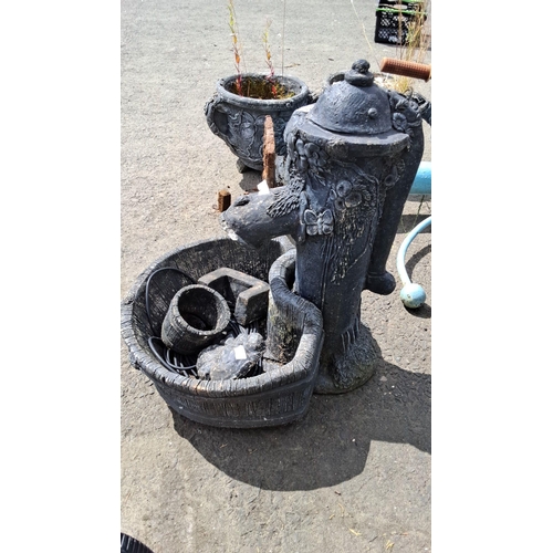 699 - Vintage concrete garden water fountain, featuring a floral motif and rustic finish. Includes basin a... 