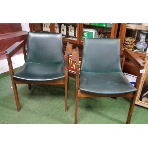 442 - Scarce pair of Mid-Century Modern 'Beithcraft' chairs, with dark green upholstery and wooden frames.