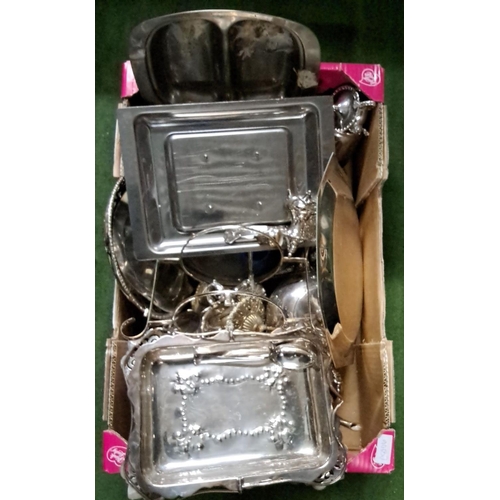 475 - Mixed lot of silver-plated serving trays and utensils, featuring ornate designs and varied sizes. In... 