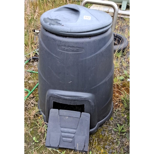 512 - Blackwall compost bin with removable lid and access hatch. Durable plastic construction.