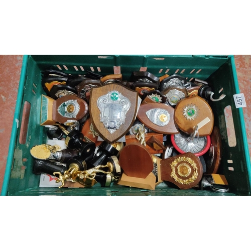 457 - Collection of various sports trophies and plaques, available in wood and metal finishes, including s... 