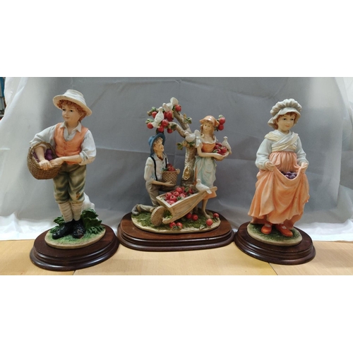 469 - This is a set of three porcelain figurines from the Leonardo collection. These figurines illustrate ... 