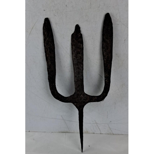 647 - Antique blacksmith forged eel spear.