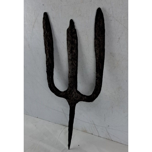 647 - Antique blacksmith forged eel spear.