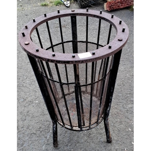 39 - metal log burner/ fire basket.