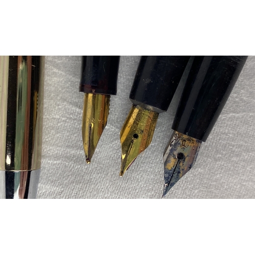 92 - Set of six vintage fountain pens and ballpoint pens, including gold-plated nibs by Parker, and vario... 