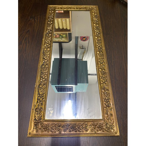 65 - Gilt framed mirror.