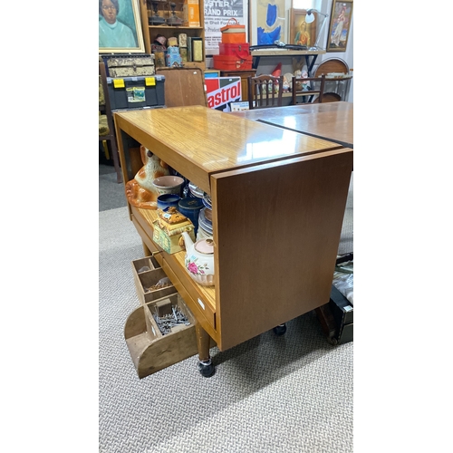 457 - Mid-century wooden metamorphic trolley .