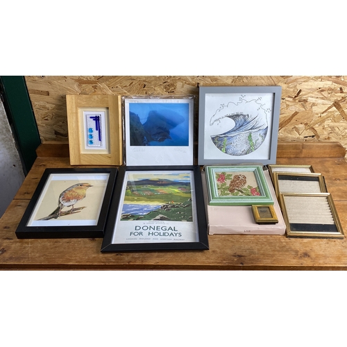 268 - Assorted lot of framed art includes a watercolor painting of a Robin, a vintage 