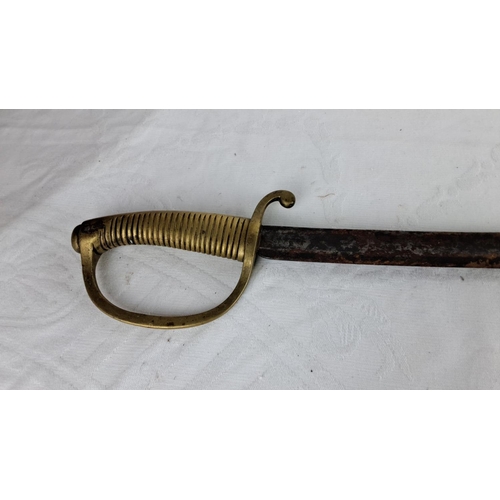 144 - Antique brass-handled sword with curved guard and aged steel blade, from the 19th century.