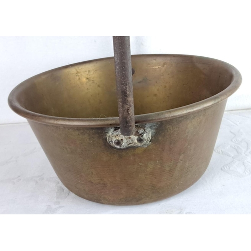 157 - Vintage brass jam/ preserve pan.